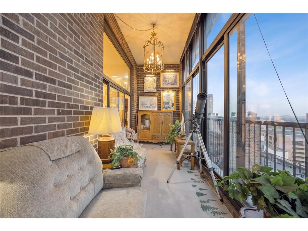 1235 Yale Place #1701 Minneapolis MN 55403 6763289 image15