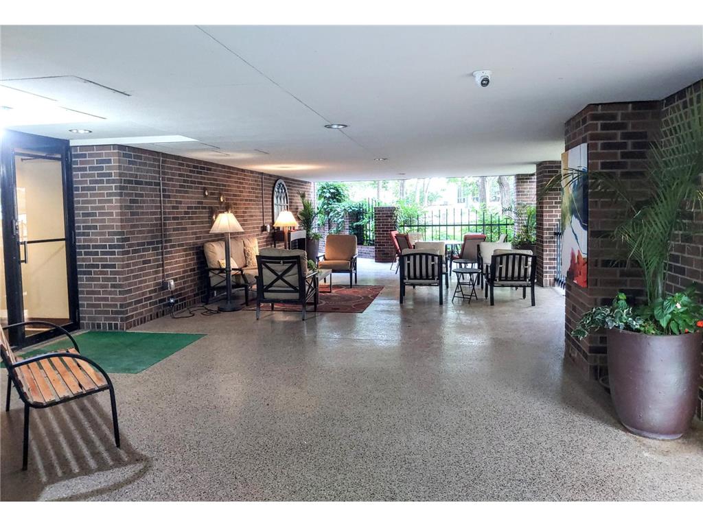 1235 Yale Place #1701 Minneapolis MN 55403 6763289 image30