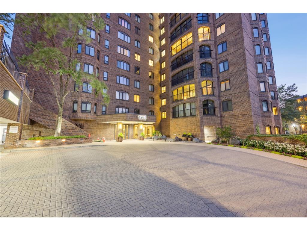 1235 Yale Place #1701 Minneapolis MN 55403 6763289 image31