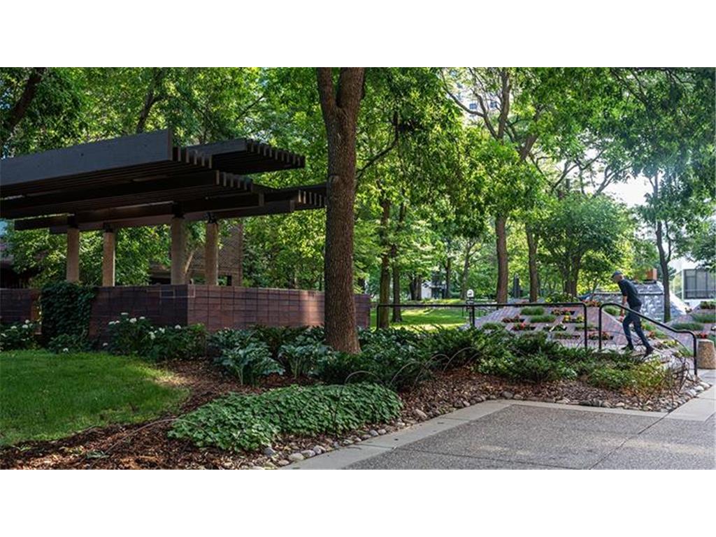 1235 Yale Place #1701 Minneapolis MN 55403 6763289 image48