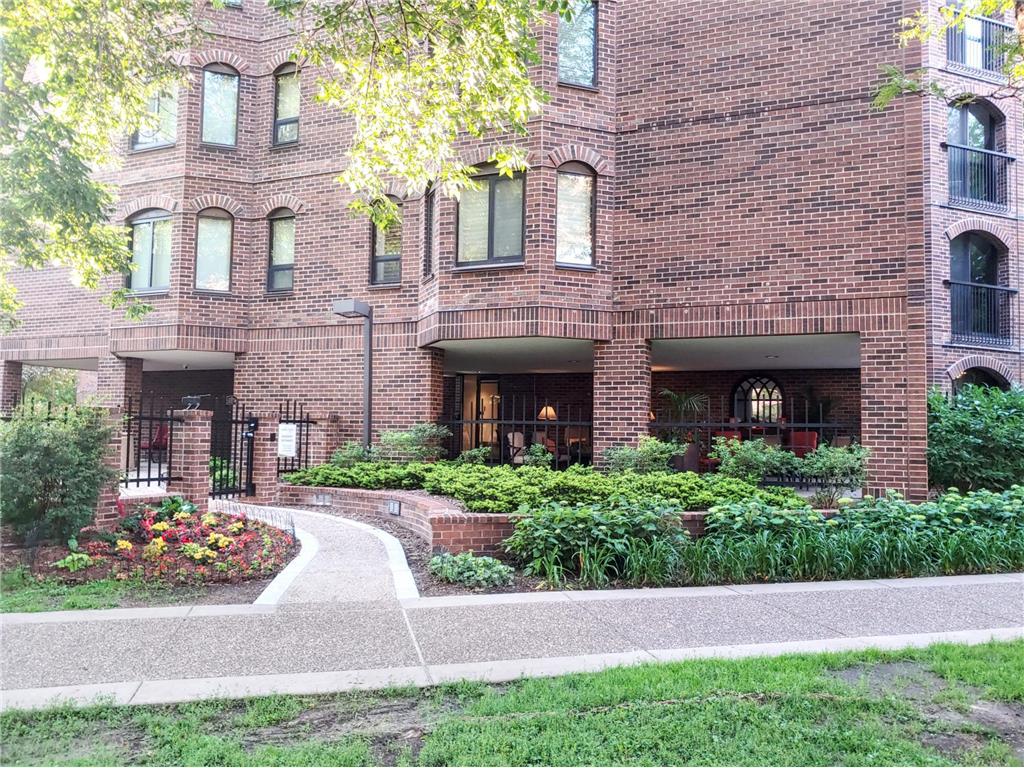 1235 Yale Place #1701 Minneapolis MN 55403 6763289 image49