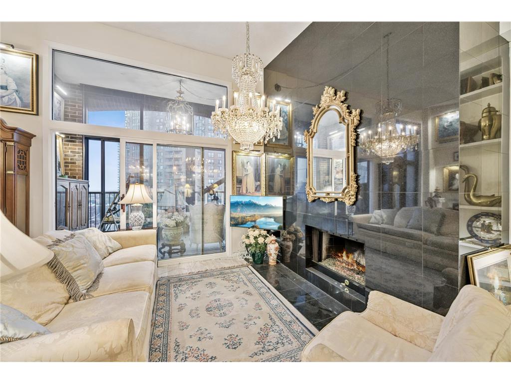 1235 Yale Place #1701 Minneapolis MN 55403 6763289 image6