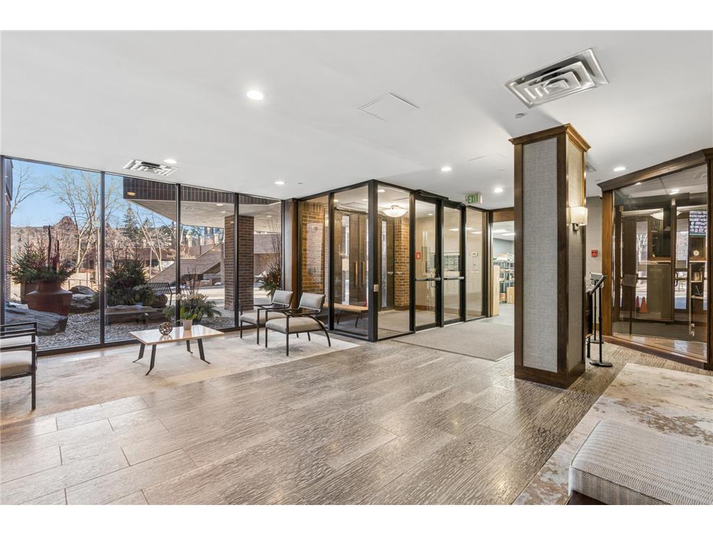 1235 Yale Place #1701 Minneapolis MN 55403 - Loring 7068433 image15