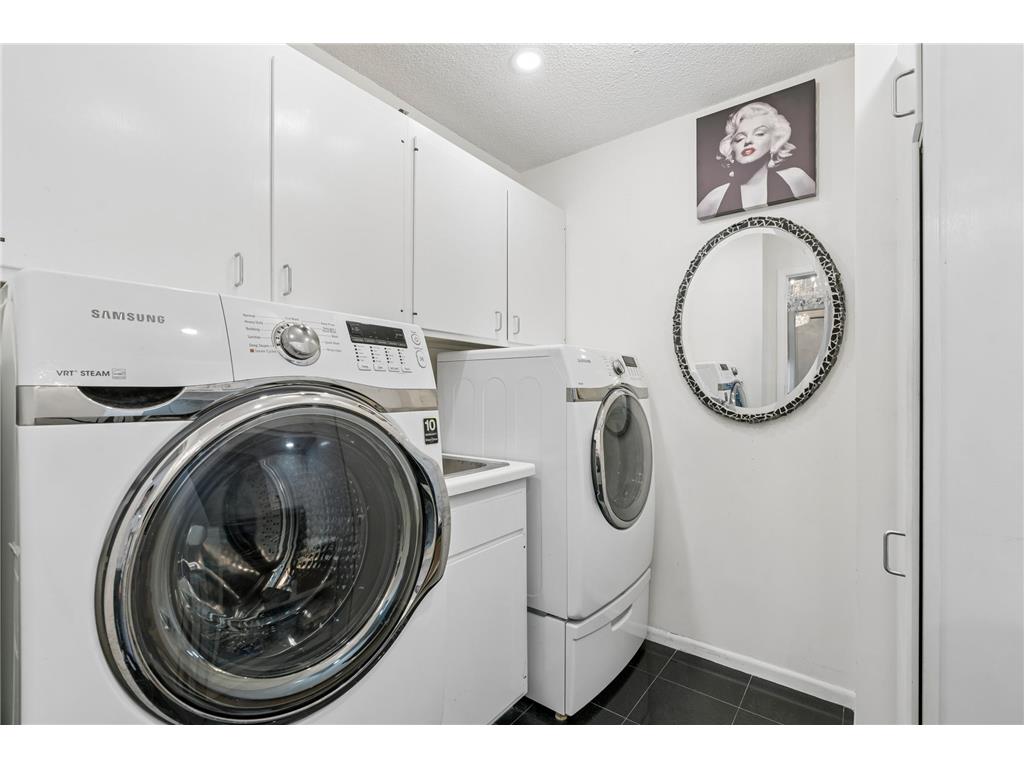 1235 Yale Place #1701 Minneapolis MN 55403 - Loring 7068433 image23