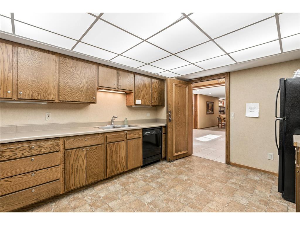 1235 Yale Place #1701 Minneapolis MN 55403 - Loring 7068433 image25