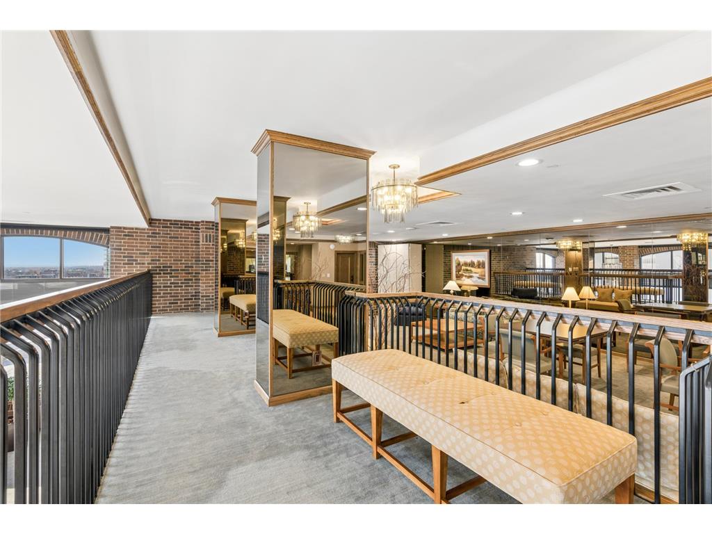 1235 Yale Place #1701 Minneapolis MN 55403 - Loring 7068433 image27