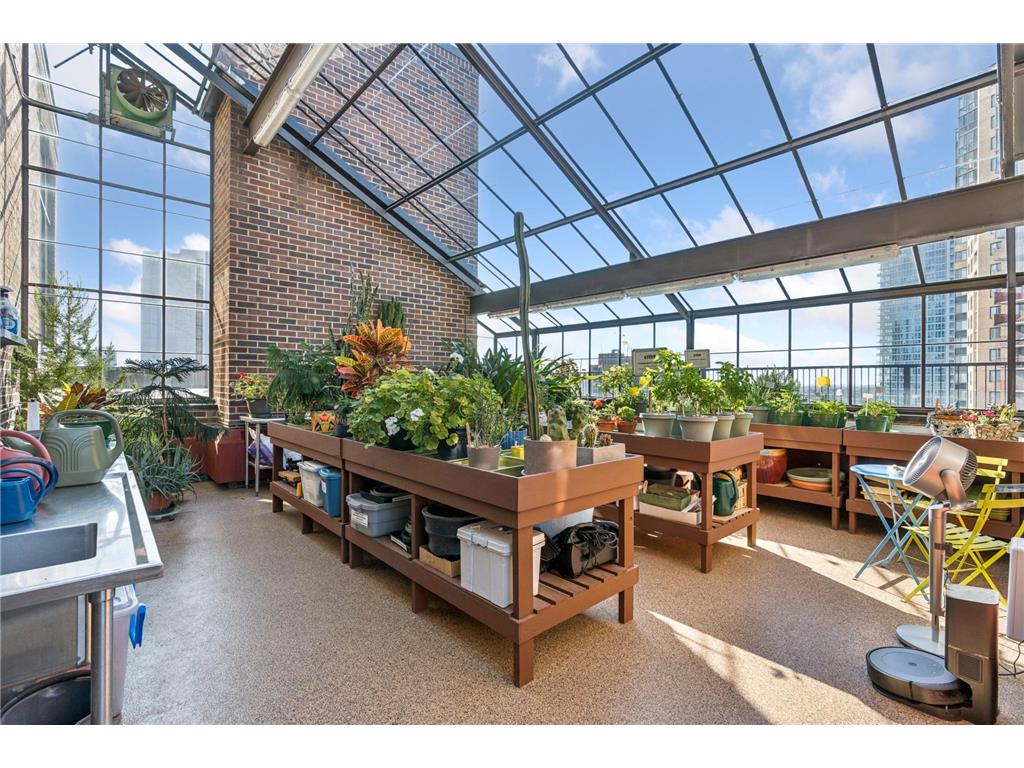 1235 Yale Place #1701 Minneapolis MN 55403 - Loring 7068433 image29