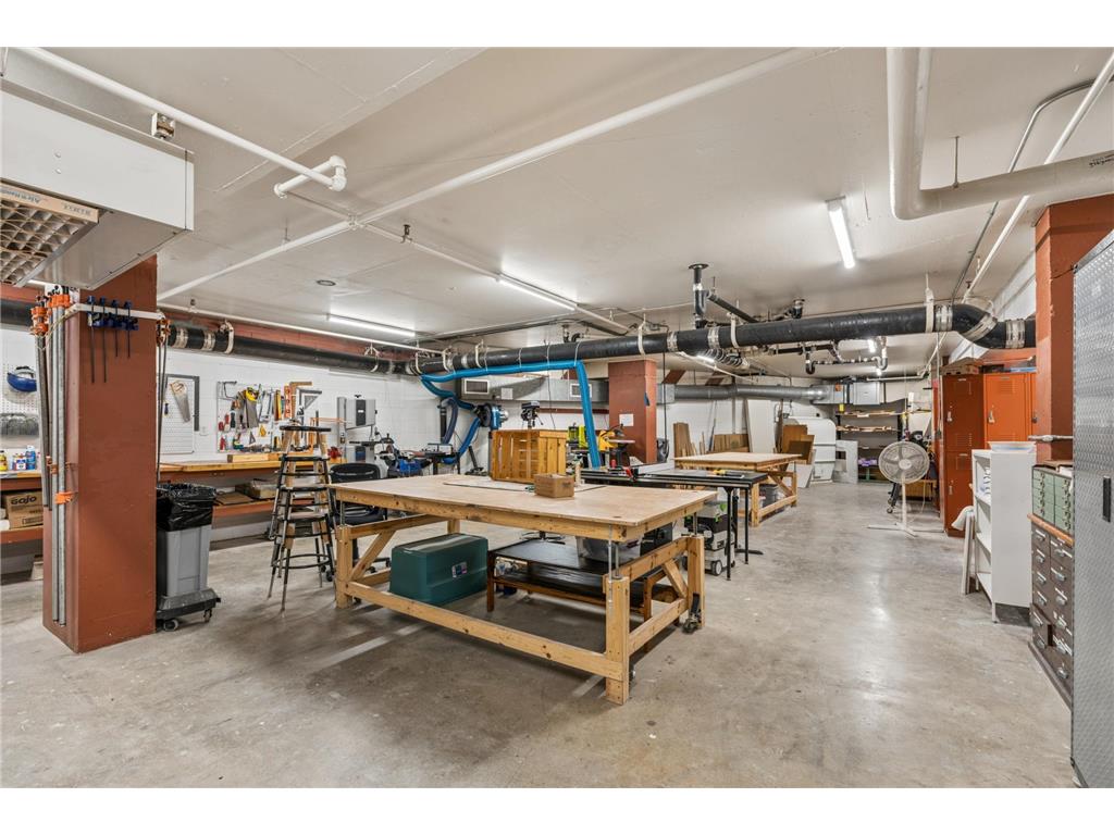 1235 Yale Place #1701 Minneapolis MN 55403 - Loring 7068433 image30