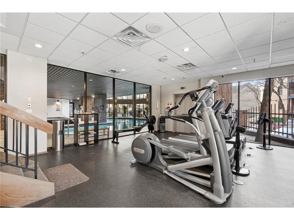 1235 Yale Place #1701 Minneapolis MN 55403 - Loring 7068433 image37