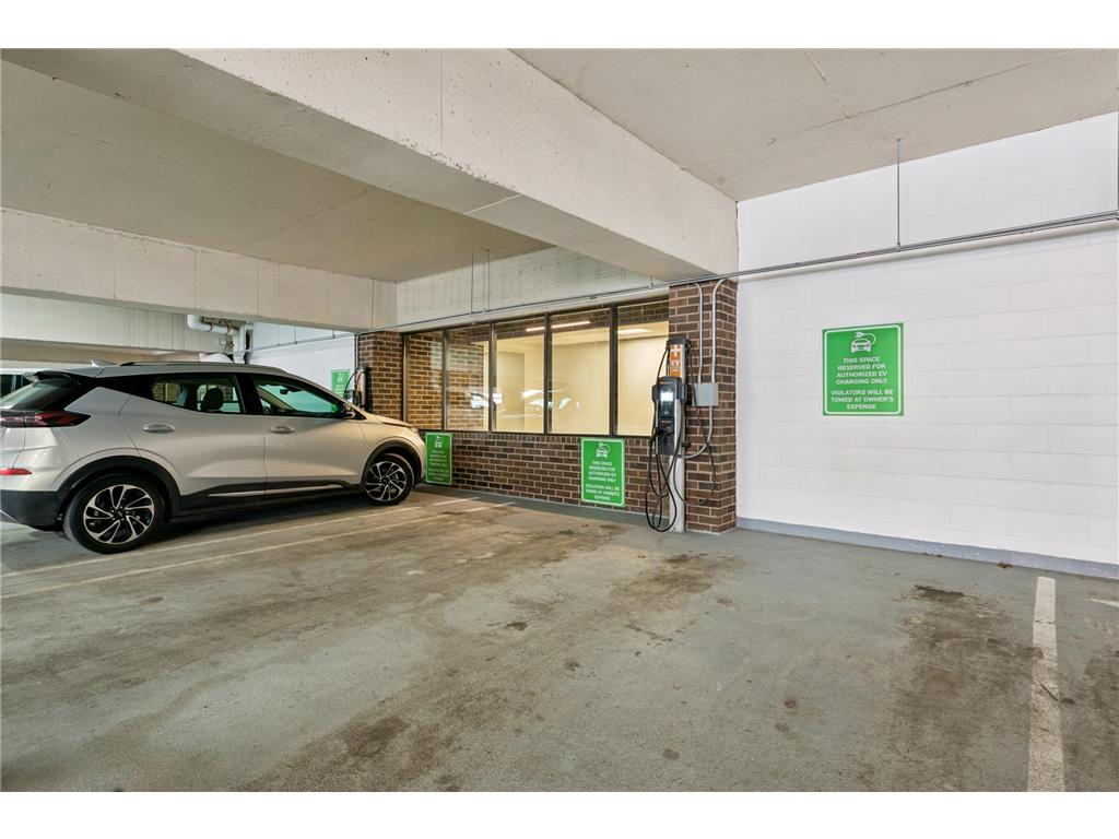 1235 Yale Place #1701 Minneapolis MN 55403 - Loring 7068433 image56