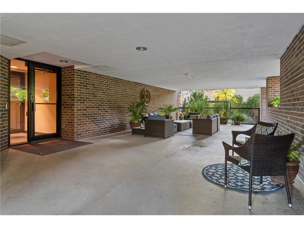 1235 Yale Place #1701 Minneapolis MN 55403 - Loring 7068433 image64