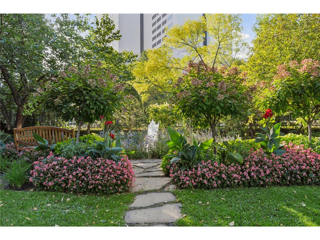 1235 Yale Place #1701 Minneapolis MN 55403 - Loring 7068433 image68