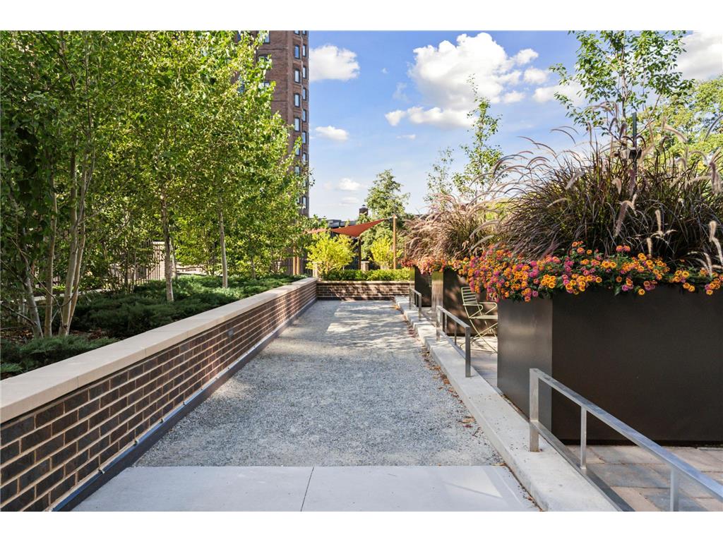 1235 Yale Place #1701 Minneapolis MN 55403 - Loring 7068433 image76