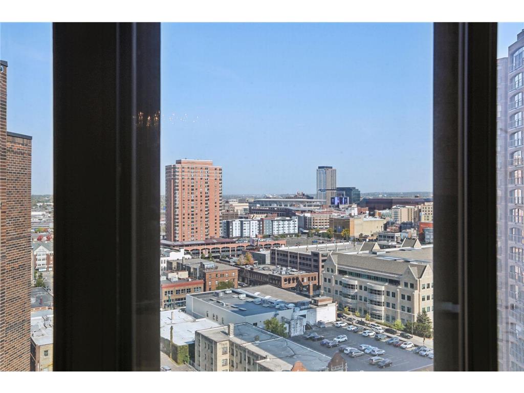 1235 Yale Place #1706 Minneapolis MN 55403 6824725 image22