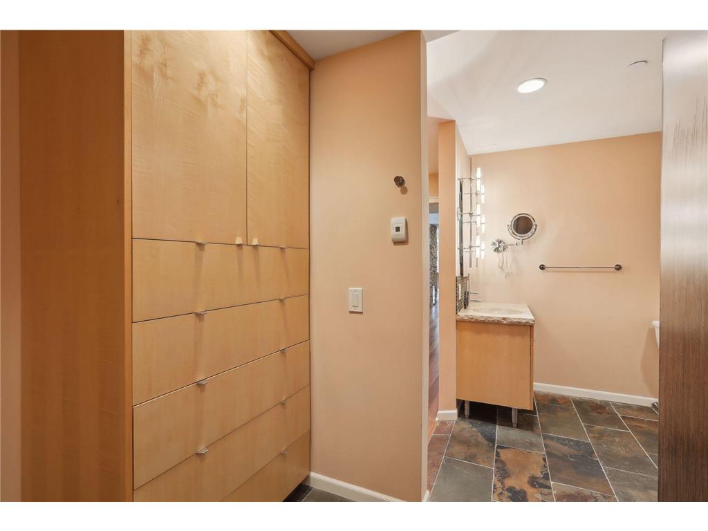 1235 Yale Place #1706 Minneapolis MN 55403 6824725 image35