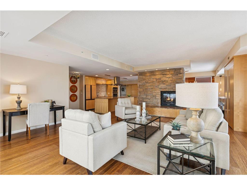 1235 Yale Place #1706 Minneapolis MN 55403 6824725 image8