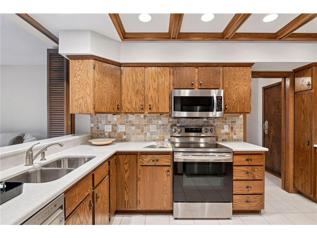 1235 Yale Place #908 Minneapolis MN 55403 7010709 image13