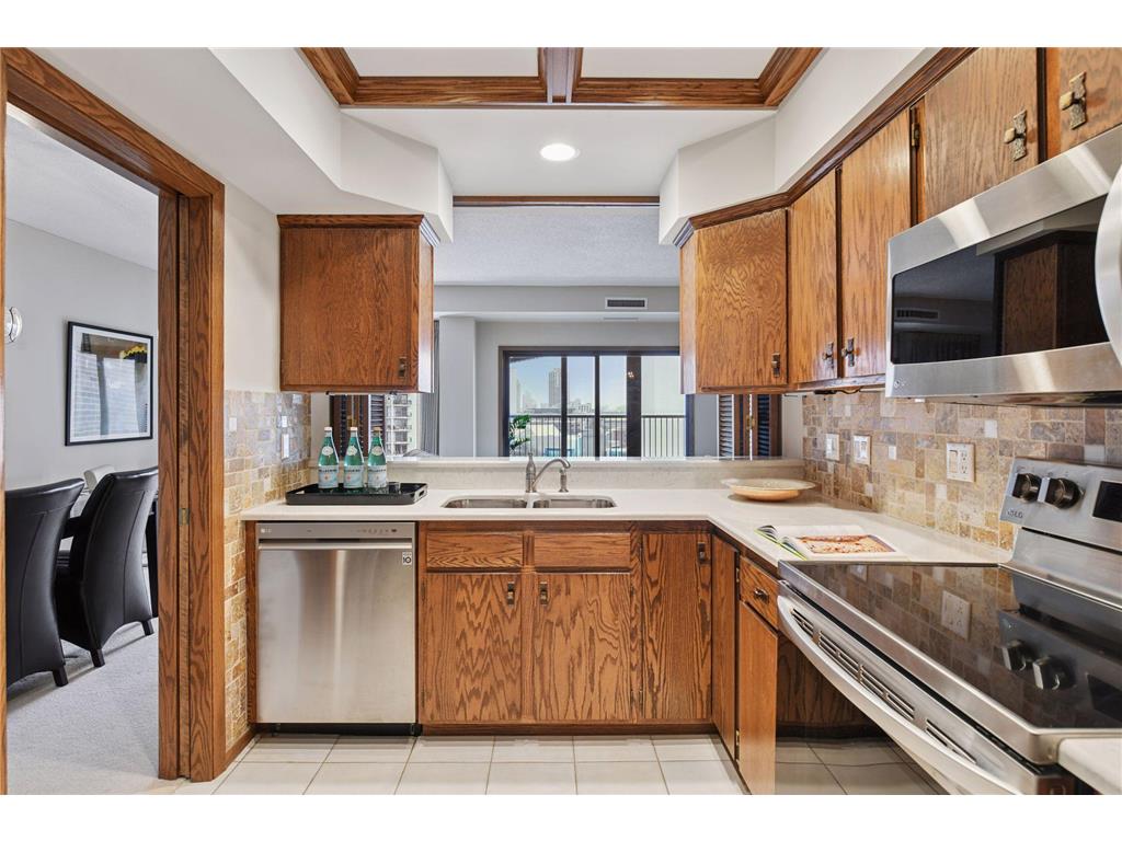 1235 Yale Place #908 Minneapolis MN 55403 7010709 image15