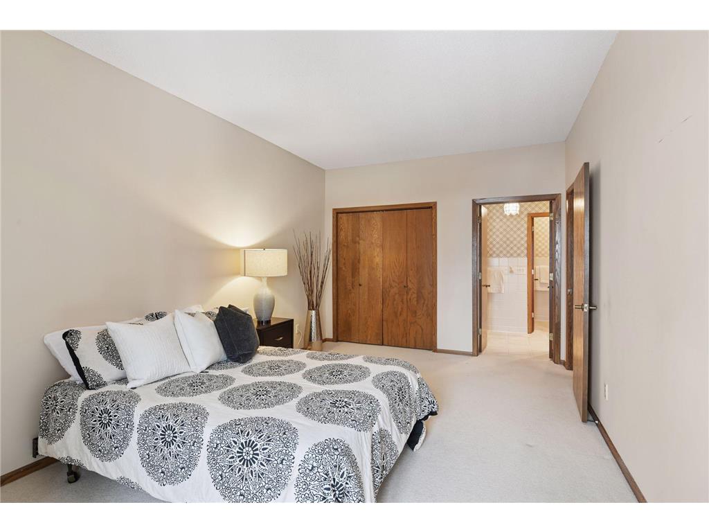 1235 Yale Place #908 Minneapolis MN 55403 7010709 image23