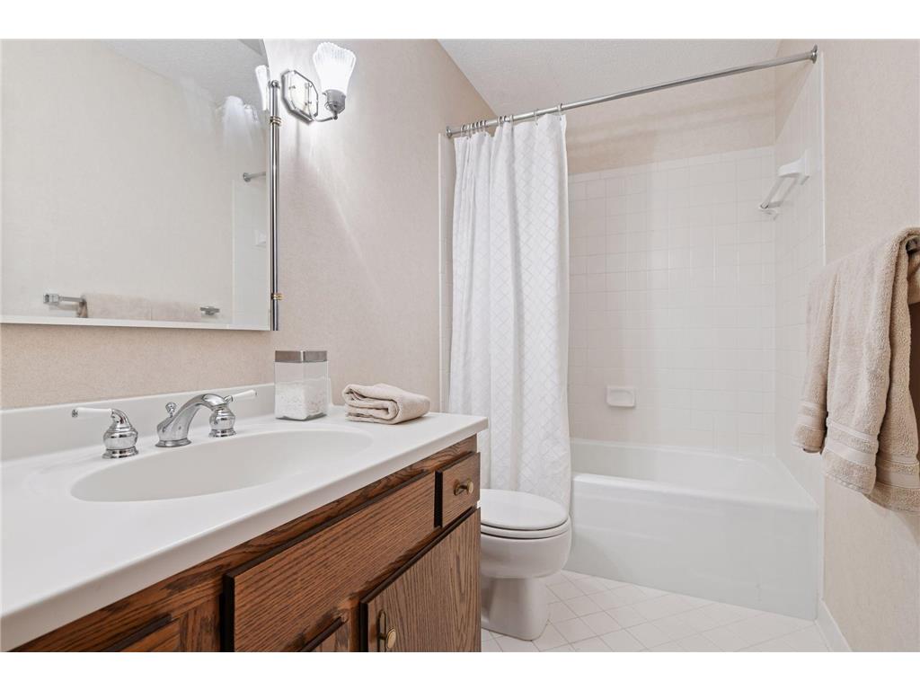 1235 Yale Place #908 Minneapolis MN 55403 7010709 image24