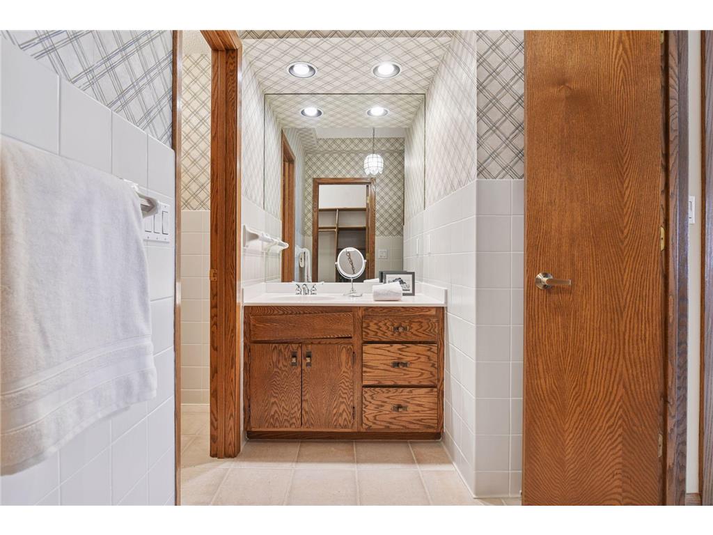 1235 Yale Place #908 Minneapolis MN 55403 7010709 image25