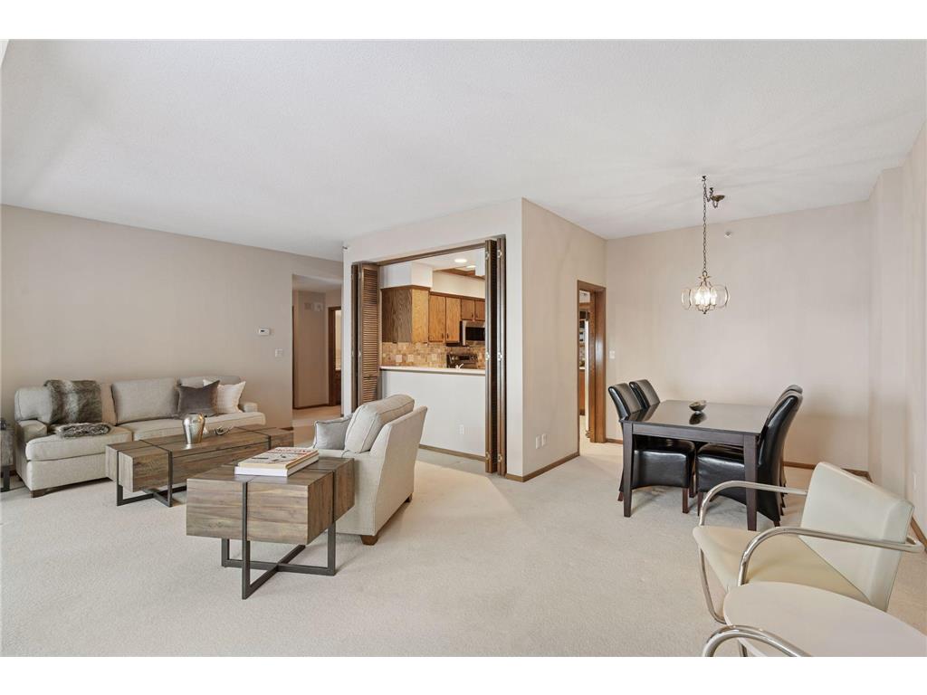 1235 Yale Place #908 Minneapolis MN 55403 7010709 image8