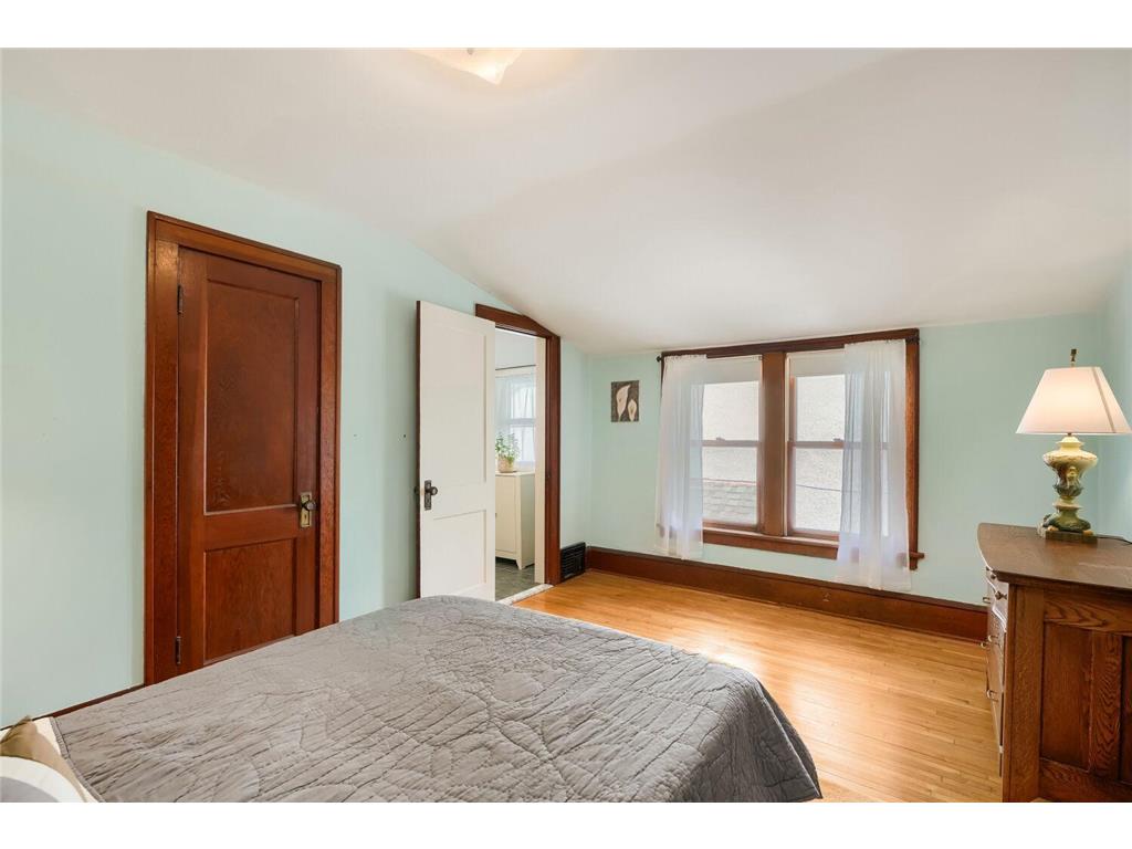 1236 Ashland Avenue Saint Paul MN 55104 7029464 image23