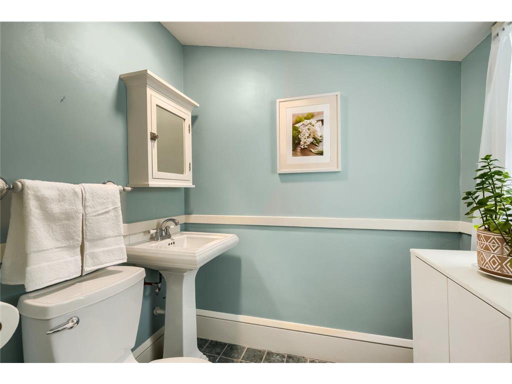 1236 Ashland Avenue Saint Paul MN 55104 7029464 image24
