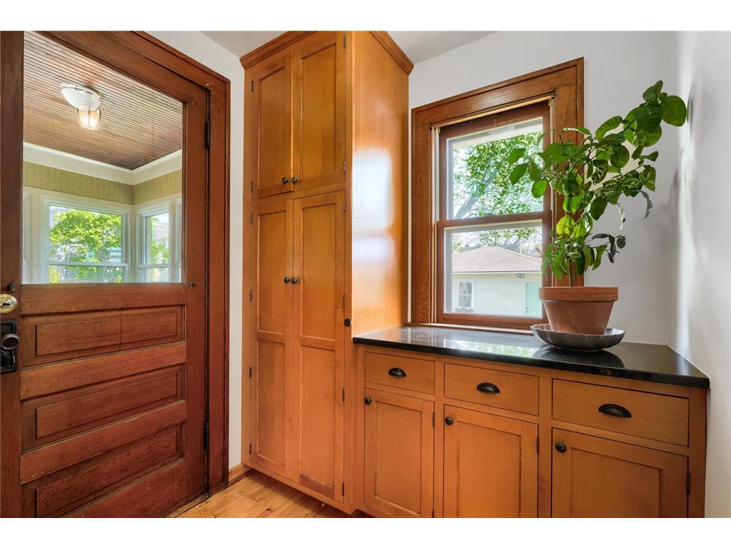 1236 Ashland Avenue Saint Paul MN 55104 7029464 image7