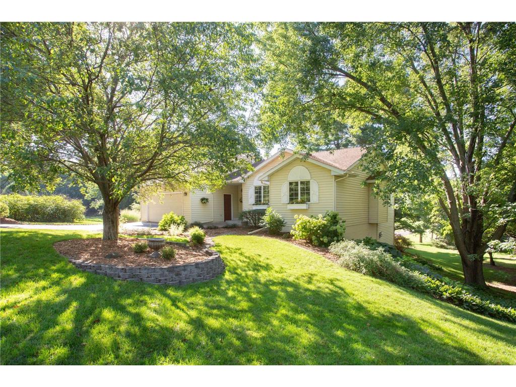 1236 Golf View Drive River Falls WI 54022 6317801 image1