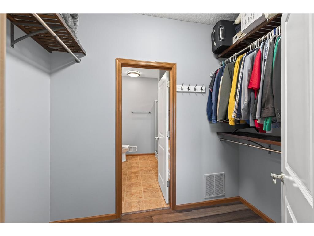 1236 Vernon Drive Carver MN 55315 7074772 image23