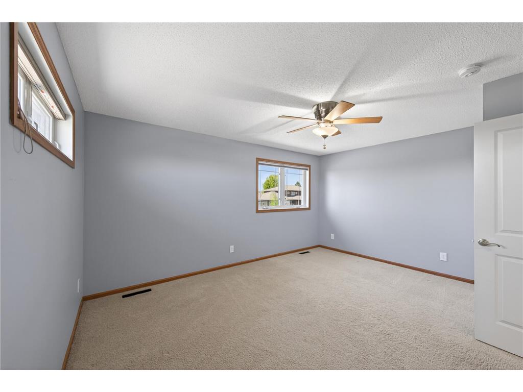 1236 Vernon Drive Carver MN 55315 7074772 image36