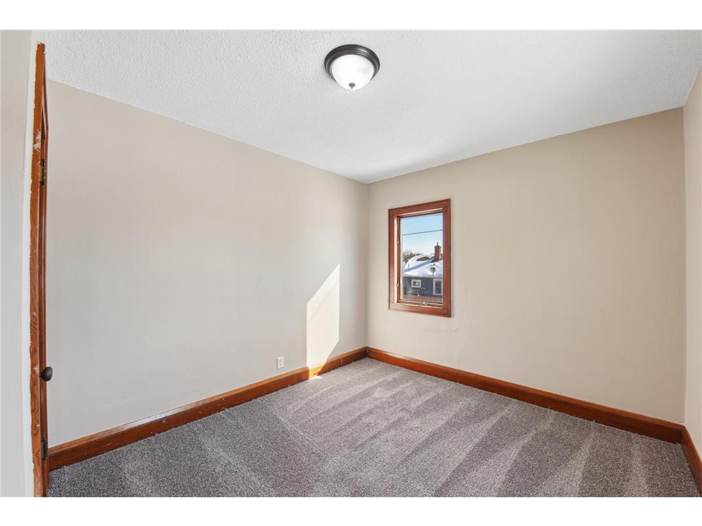 1237 5th Street E Saint Paul MN 55106 7039251 image13