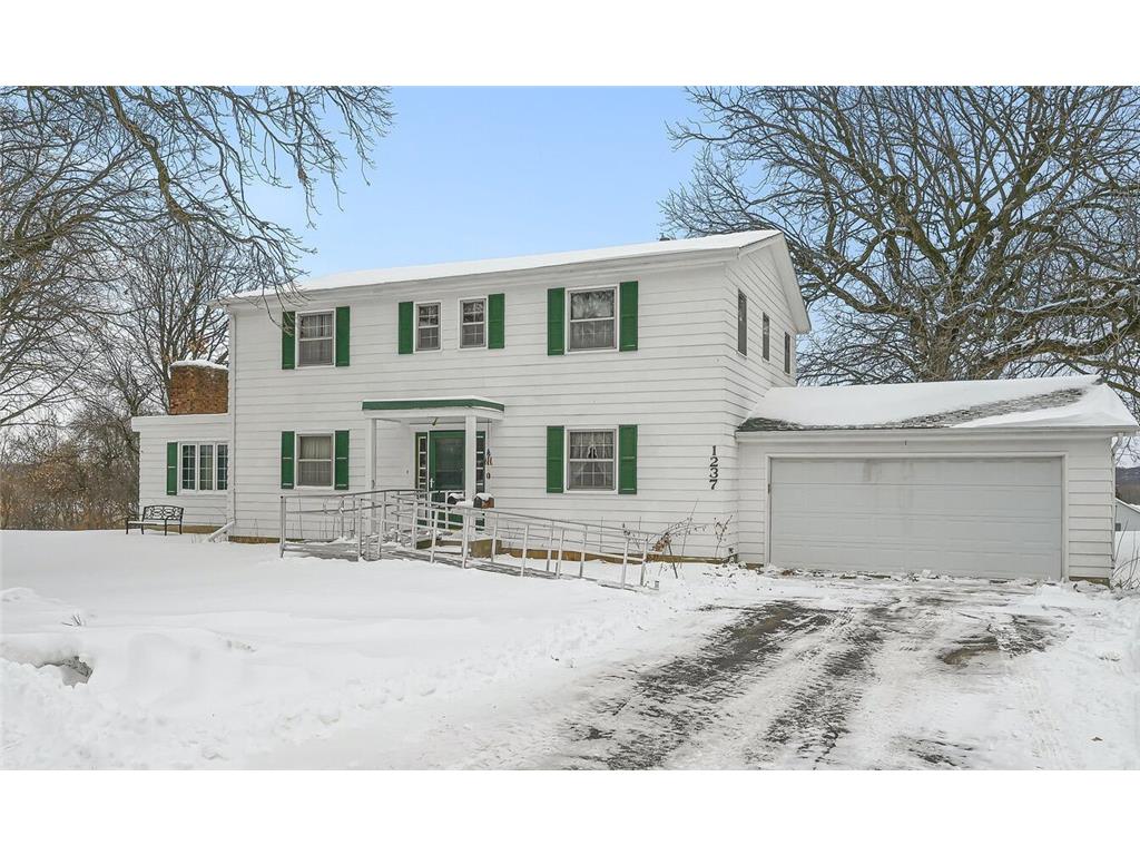 1237 6th Avenue W Shakopee MN 55379 6324494 image1