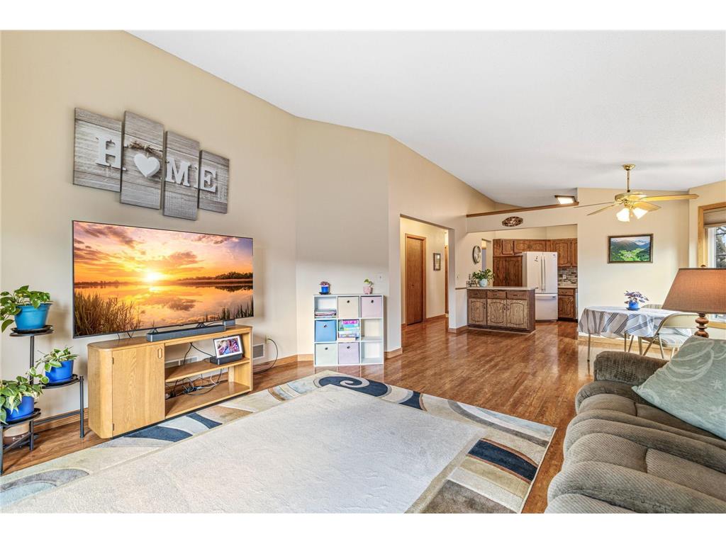 1237 Hilo Avenue N Oakdale MN 55128 7041965 image14
