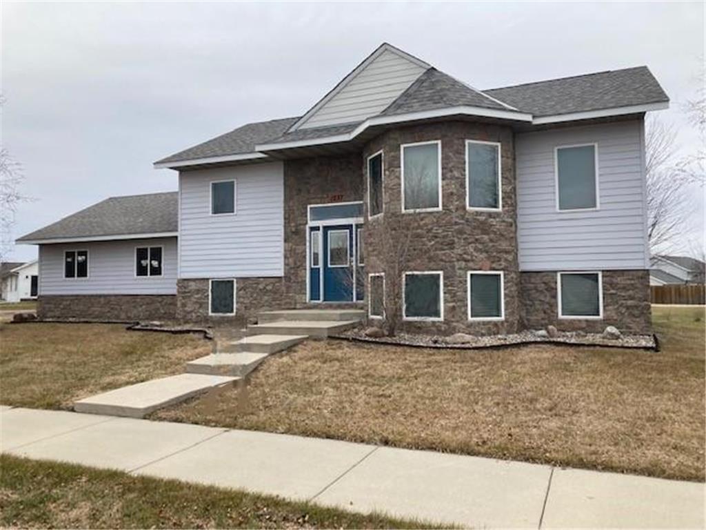 1237 W Menk Drive Saint Peter MN 56082 6133001 image1