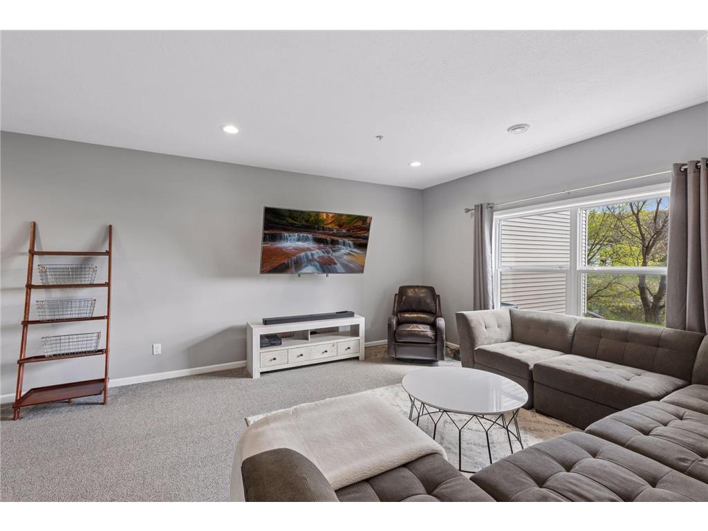 1238 Vernon Drive Carver MN 55315 7086763 image31