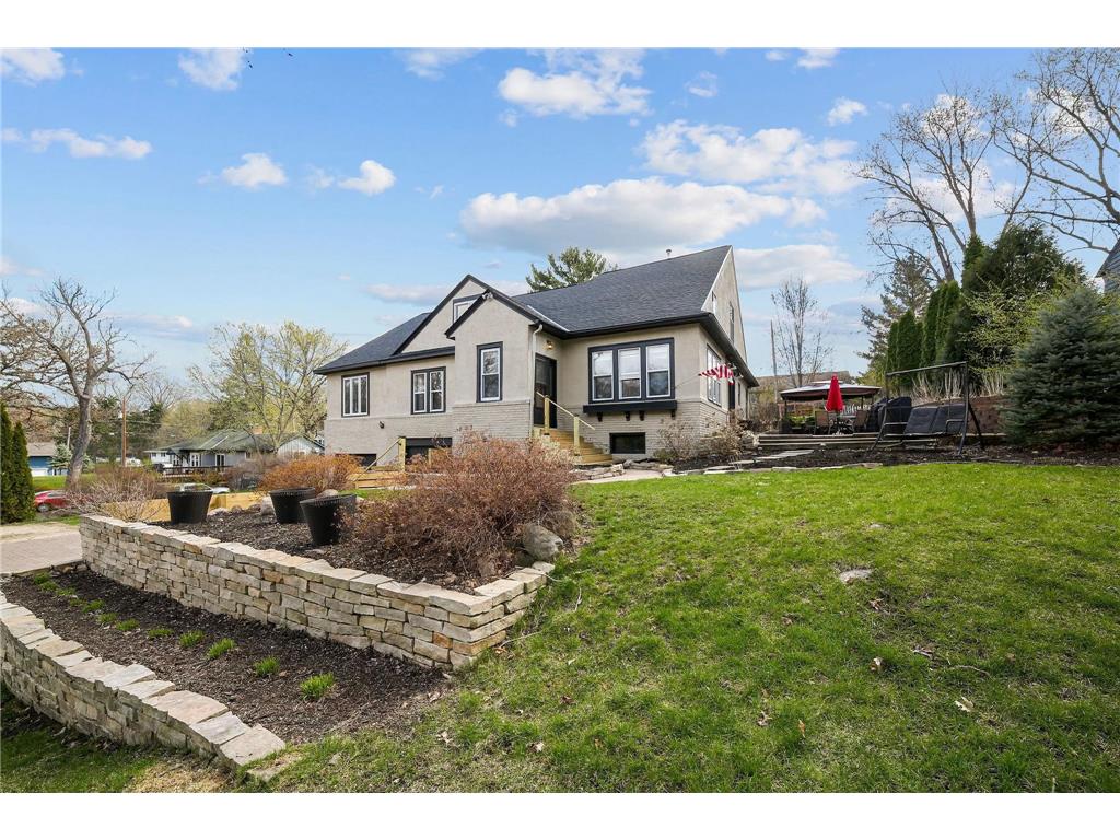 1238 Warner Avenue N Mahtomedi MN 55115 6328387 image1