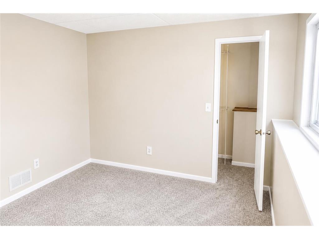 12382 Ivywood Street NW Coon Rapids MN 55433 7066048 image10