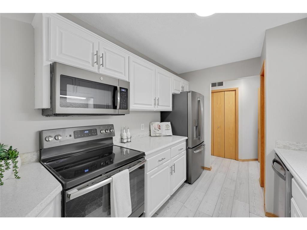 12384 Zealand Avenue N Champlin MN 55316 7070226 image10