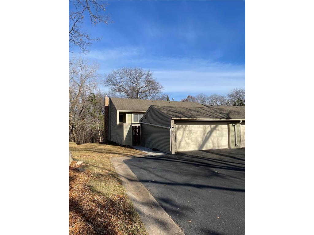 12393 Drake Street NW Coon Rapids MN 55448 7052845 image1