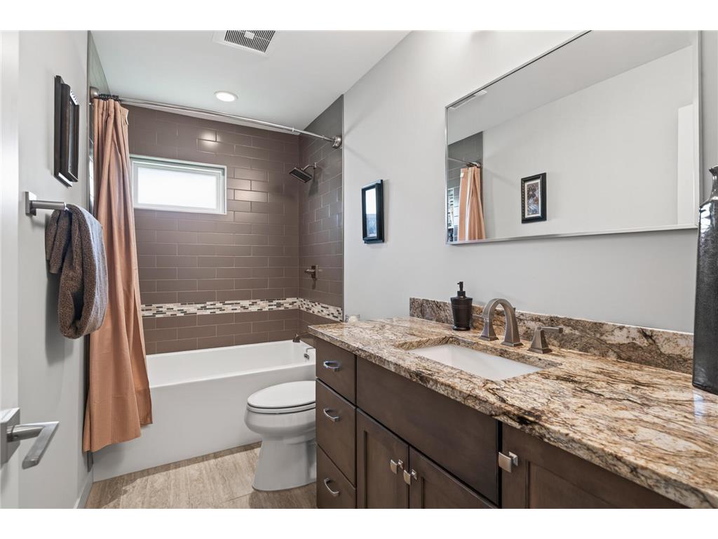 124 Ardmore Drive Golden Valley MN 55422 7017875 image20