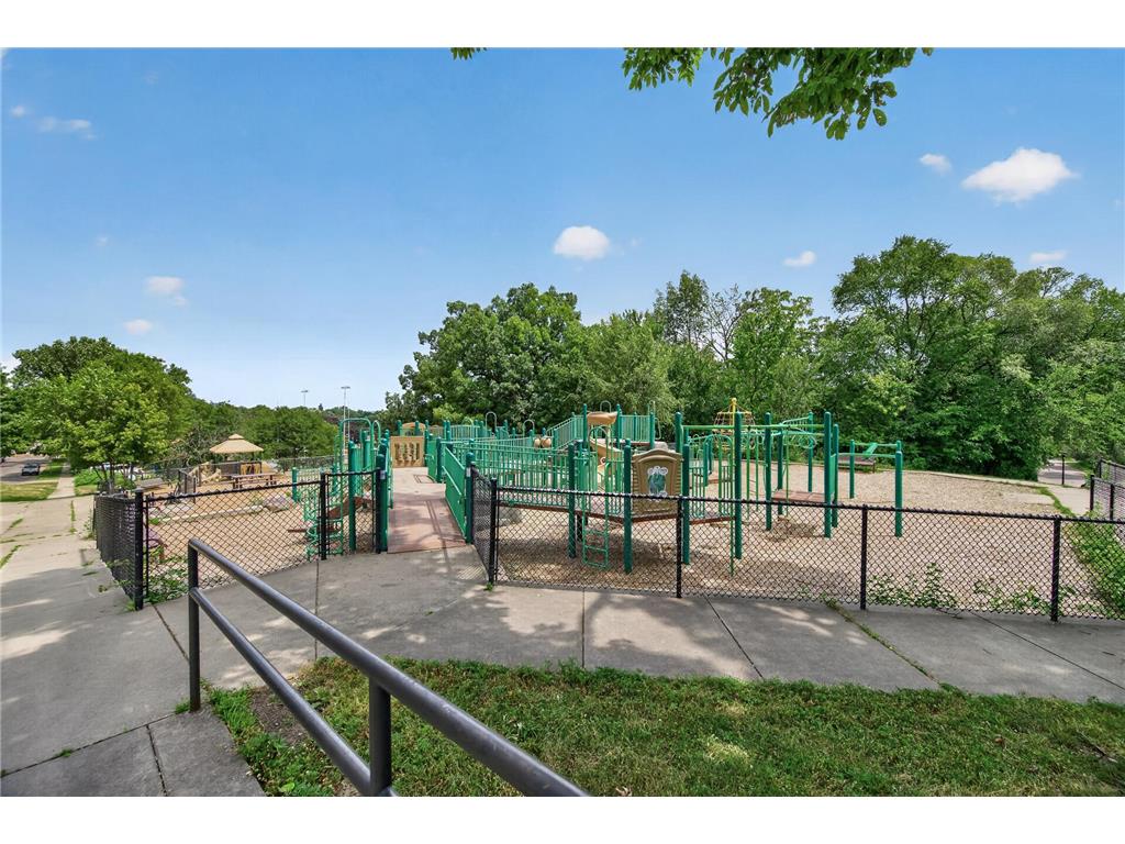 124 Baker Street W Saint Paul MN 55107 7113243 image55