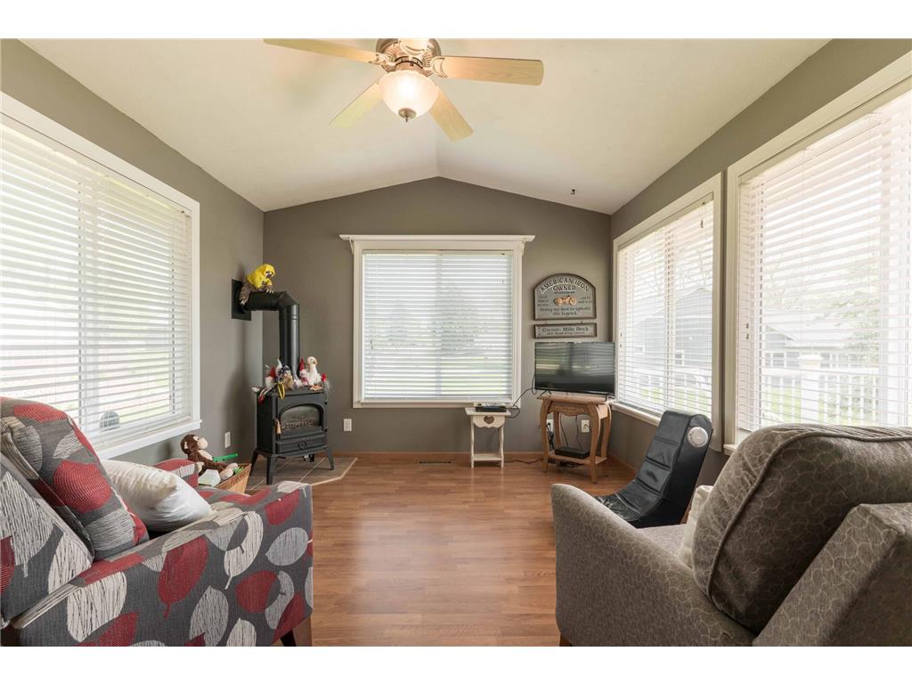 124 Bethesda Street NW Alexandria MN 56308 - Henry 7079030 image24