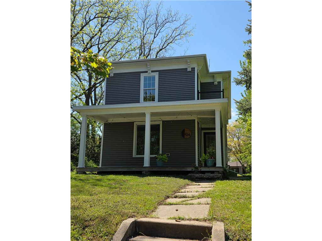 124 Center Street S Lake Benton MN 56149 7092408 image1