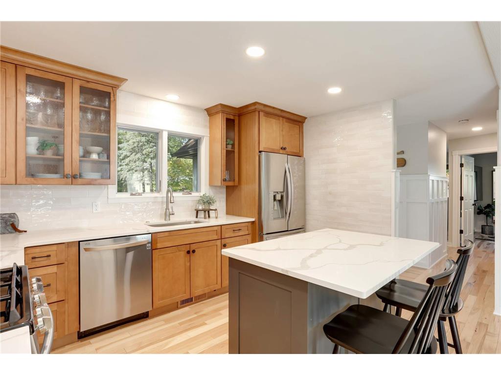 124 Edgewood Avenue N Golden Valley MN 55427 6604808 image1