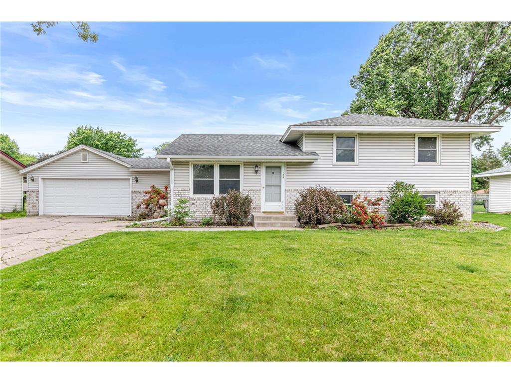 124 Hayes Road Apple Valley MN 55124 6551864 image1