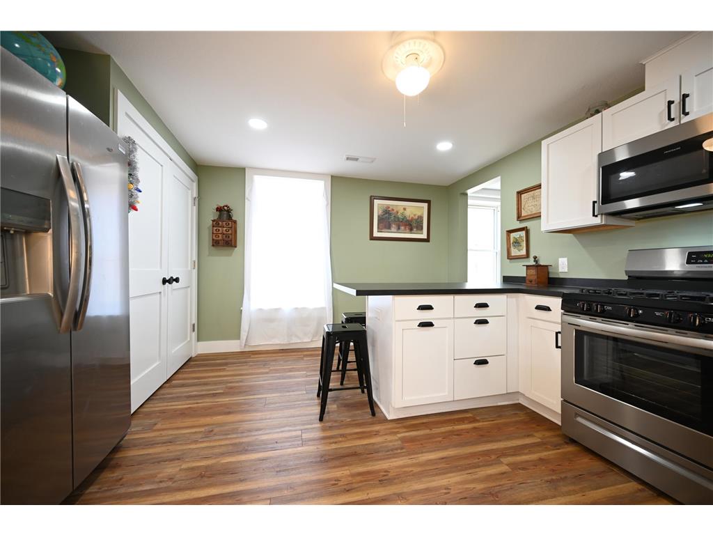 124 Holmes Street S Shakopee MN 55379 7018782 image25