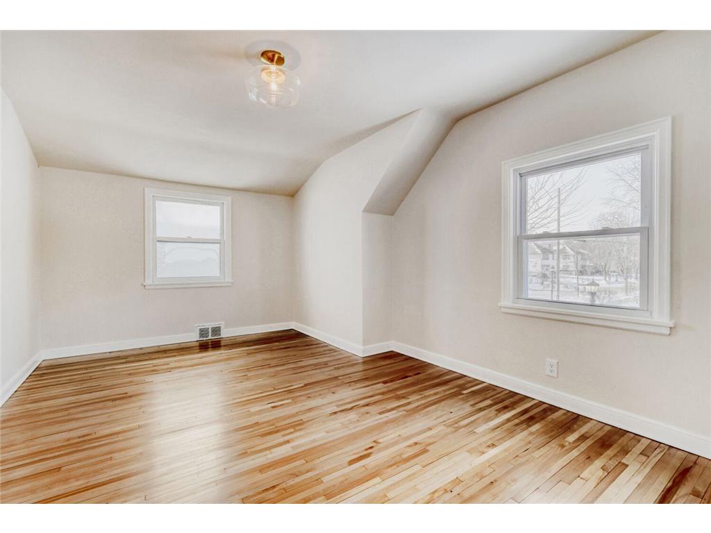 124 King Street W Saint Paul MN 55107 7015040 image19
