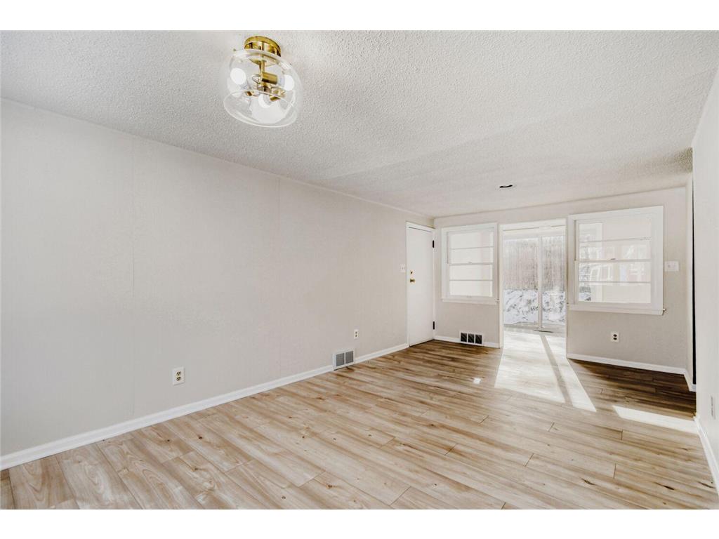 124 King Street W Saint Paul MN 55107 7015040 image7